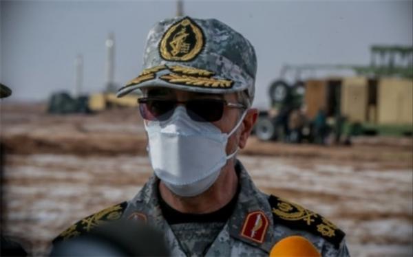 باقری: ایران می تواند هزاران موشک و پهپاد را آماده بهره برداری کند