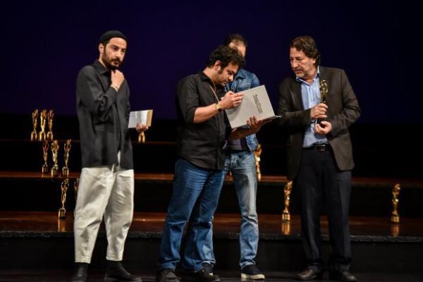 فراخوان انتخاب دبیر بیست و چهارمین جشنواره بین المللی تئاتر دانشگاهی ایران منتشر شد